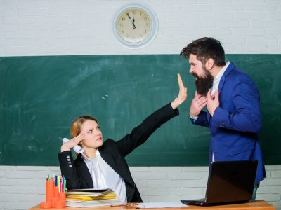 Höre auf mit mir zu sprechen. Grenzen setzen!